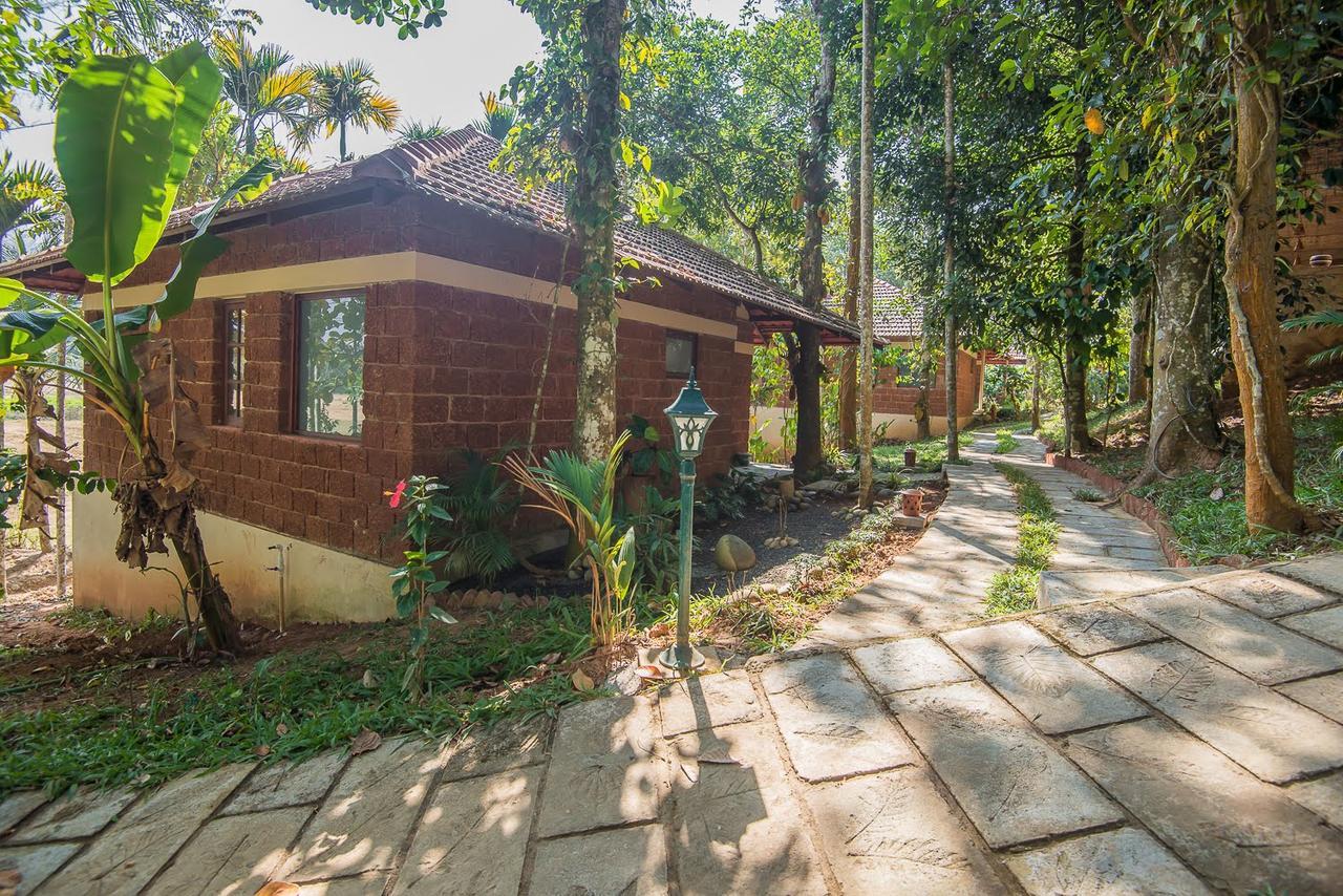 Raindrops Resorts Wayanad Sultan Bathery Esterno foto