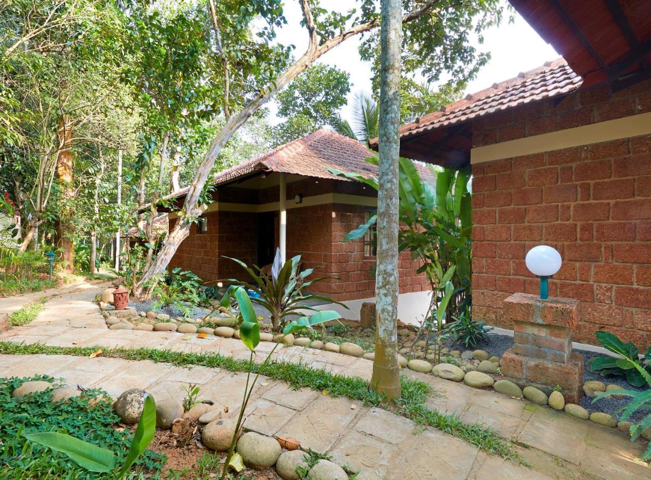 Raindrops Resorts Wayanad Sultan Bathery Esterno foto